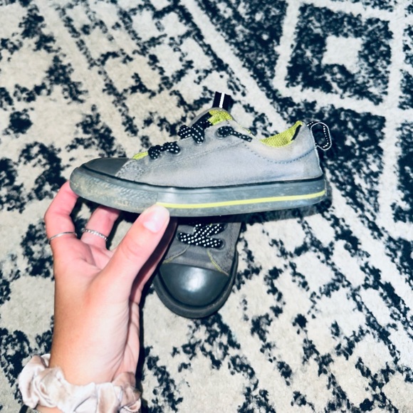 Toddler Slip On Converse Size 10 Sneakers Neutral Boy Girl Shoes Chucks - Picture 4 of 7